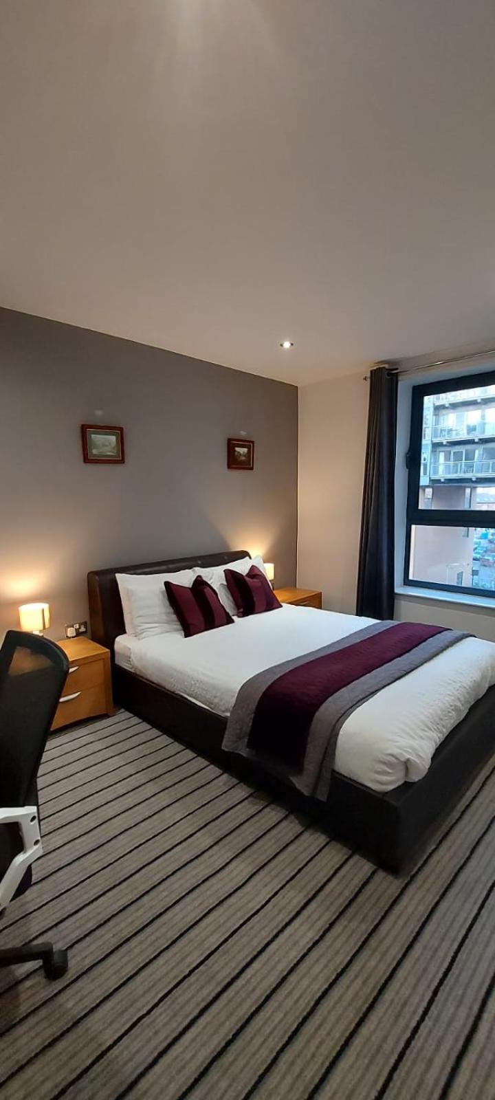 City Apartment In Great Location With A Balcony & Parking Possible - West One Sheffield Exterior foto